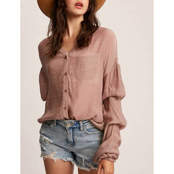 LISTICLE Tops - NEW LISTICLE puff sleeve button down top in mauve